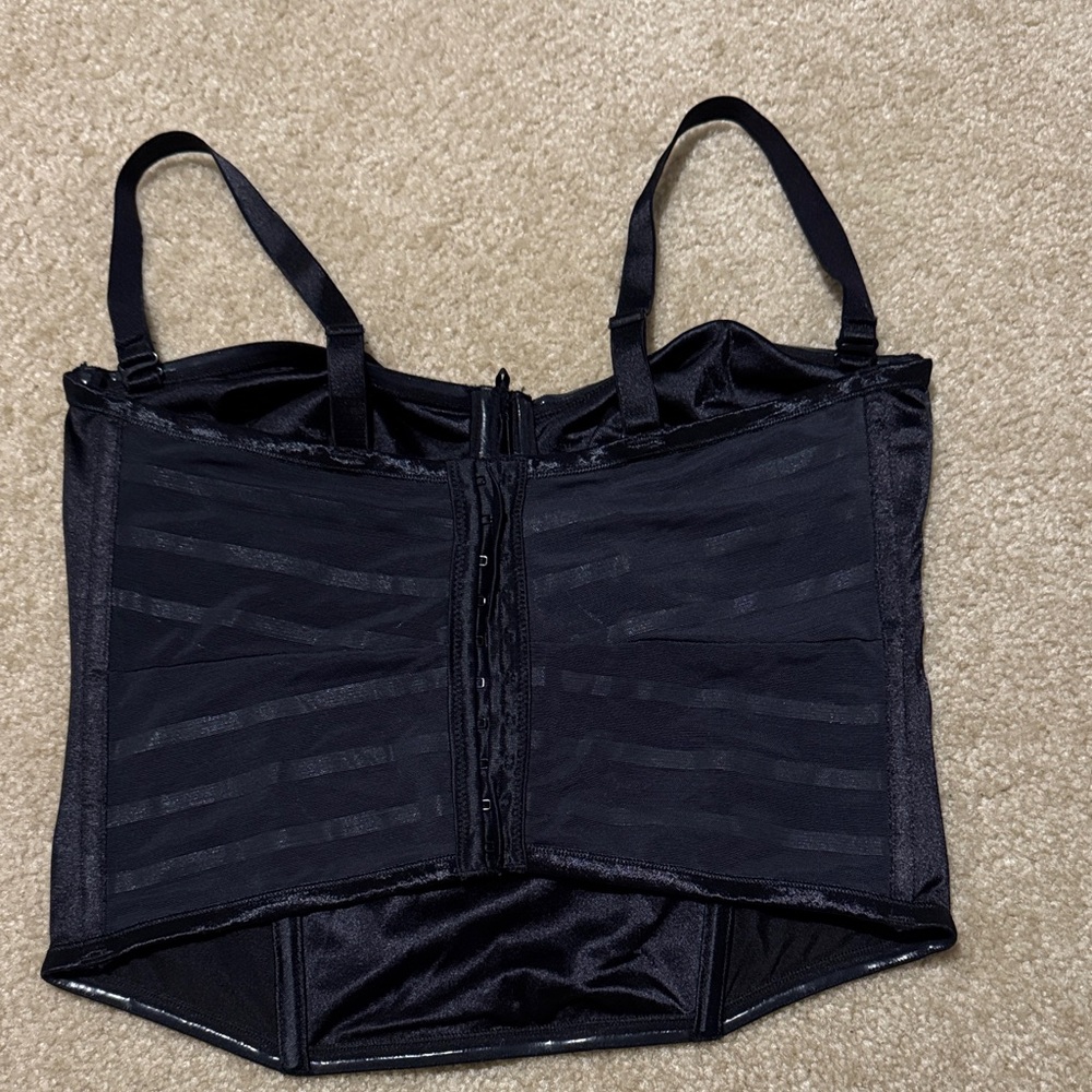 Sleek Black Satin Bustier Bra - Picture 2 of 3